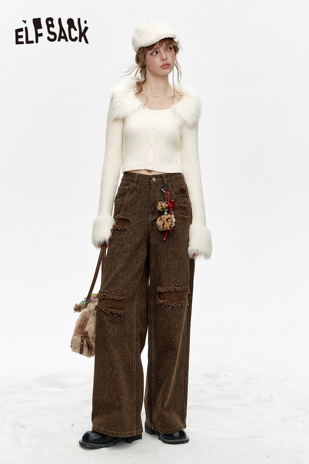 ELFSACK Faux Plush Stitching White Short Knitted Pullover Women