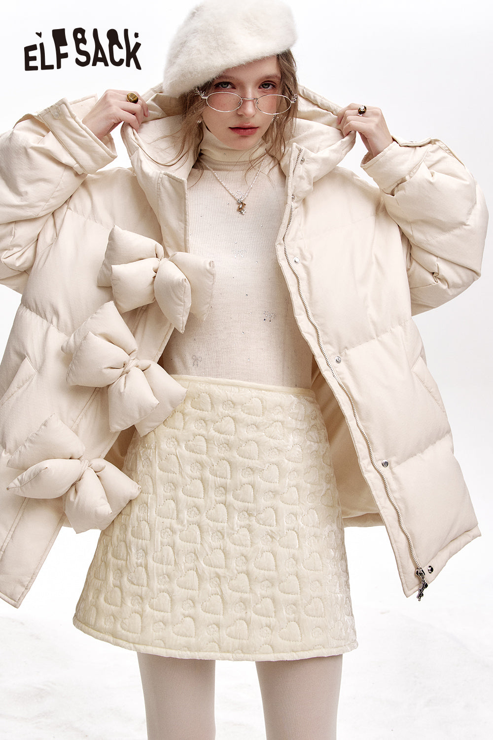 ELFSACK Sweet turtleneck bow fine glitter slim-fitting knitted sweater
