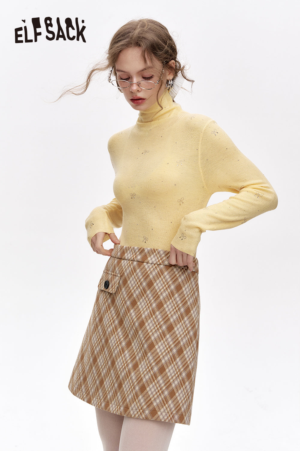 ELFSACK Sweet turtleneck bow fine glitter slim-fitting knitted sweater