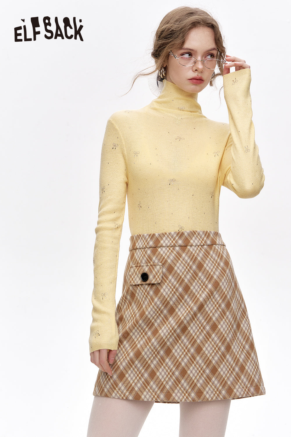 ELFSACK Sweet turtleneck bow fine glitter slim-fitting knitted sweater