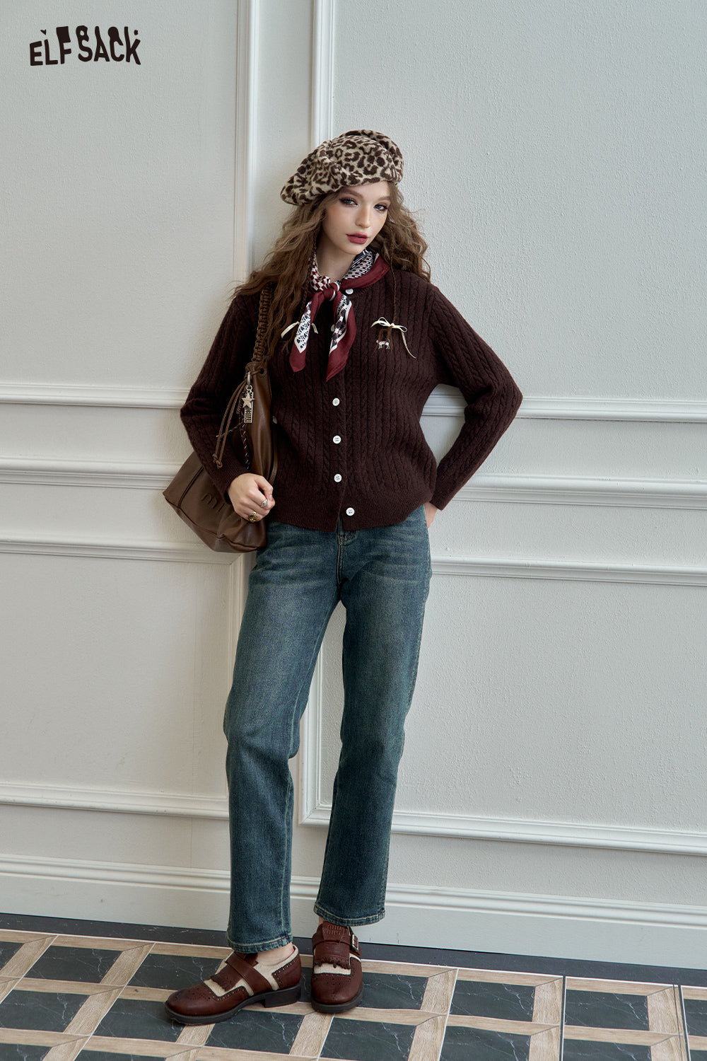 ELFSACK Fitted Flare Black Jeans High-Waisted Korean Style Commuter Pants