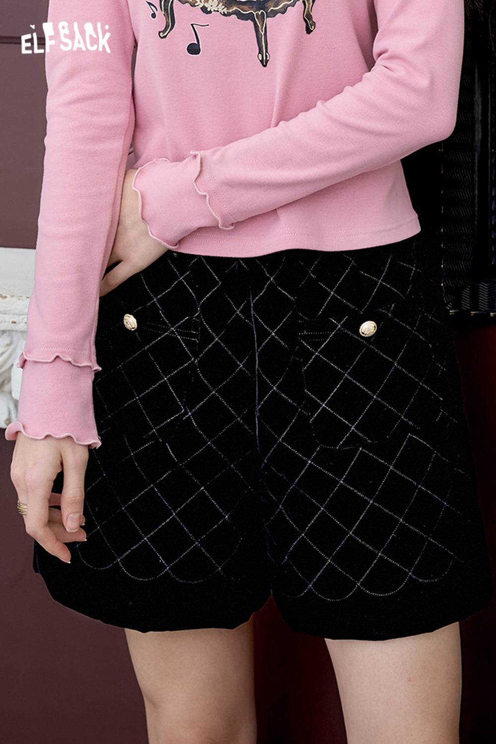 ELFSACK black diamond-shaped imitation velvet shorts, high waist, A-line versatile commuting
