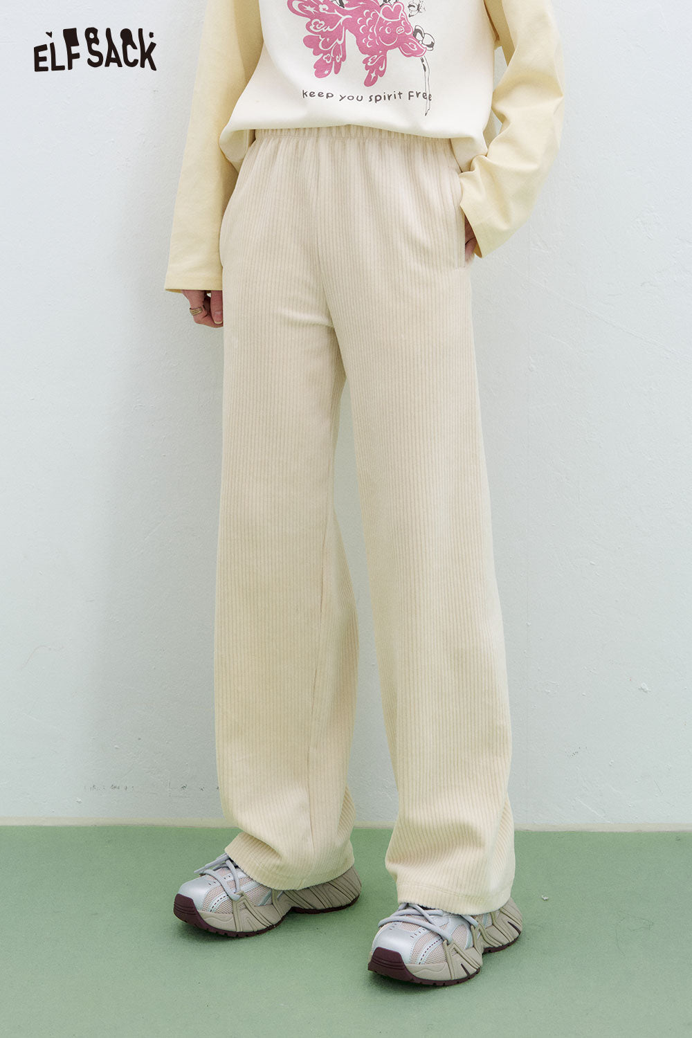 ELFSACK 2025 Spring New Arrivals Sweet Basic Corduroy Casual Wide Leg Pants Women Korean clothing