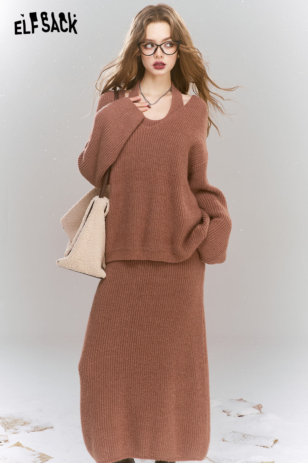 ELFSACK Sweet V-neck knitted pullover Halter dress two-piece set