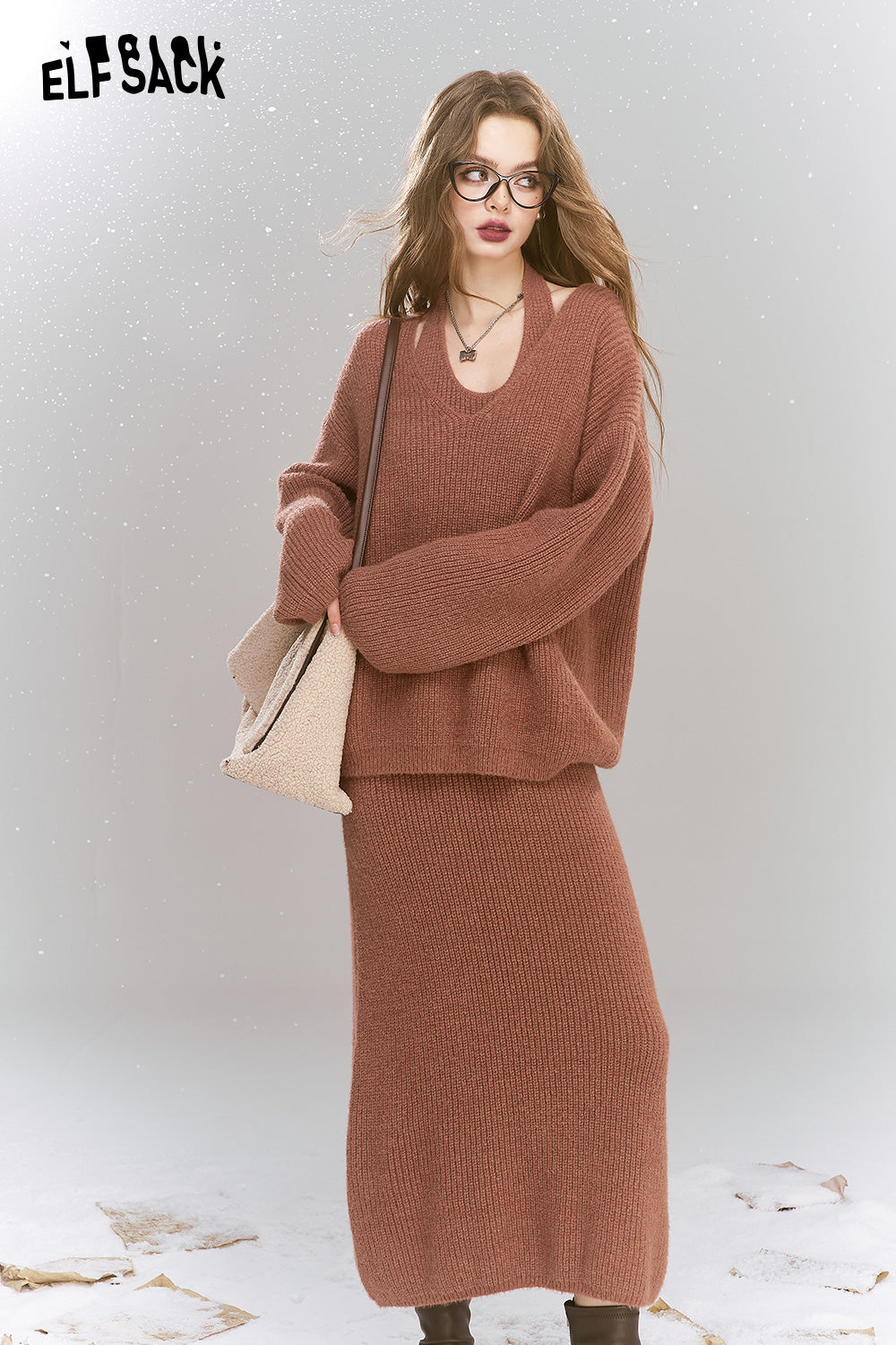 ELFSACK Sweet V-neck knitted pullover Halter dress two-piece set