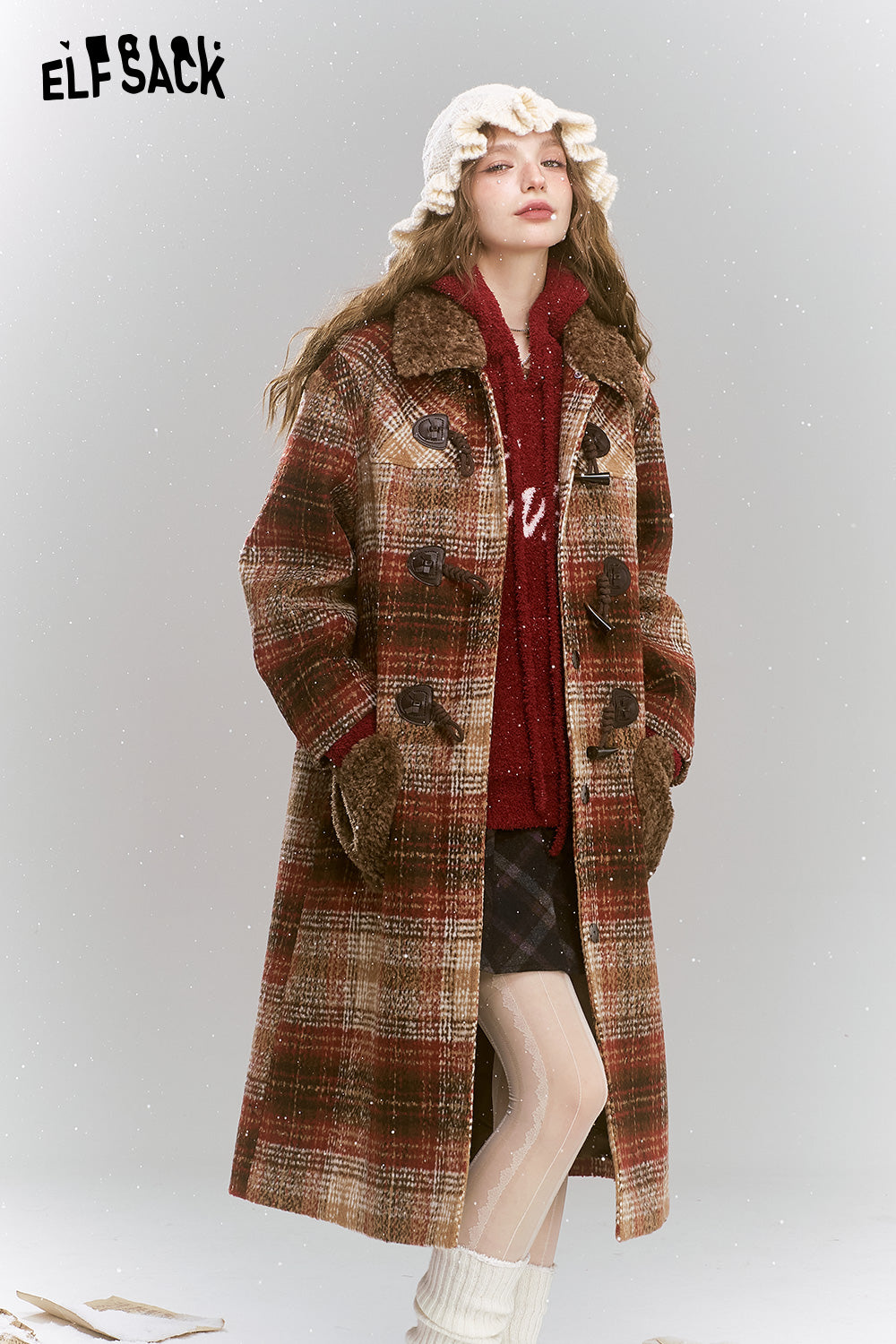 ELFSACK Retro Preppy style plaid long thick coat with fur collar and cow horn buckle