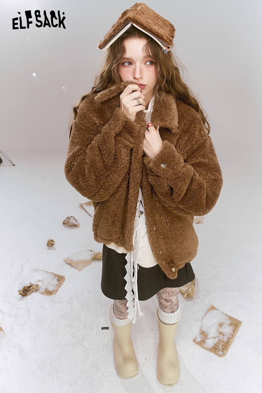 ELFSACK Retro Sweet Cool Plush Single breasted Short Warm Thick Coat