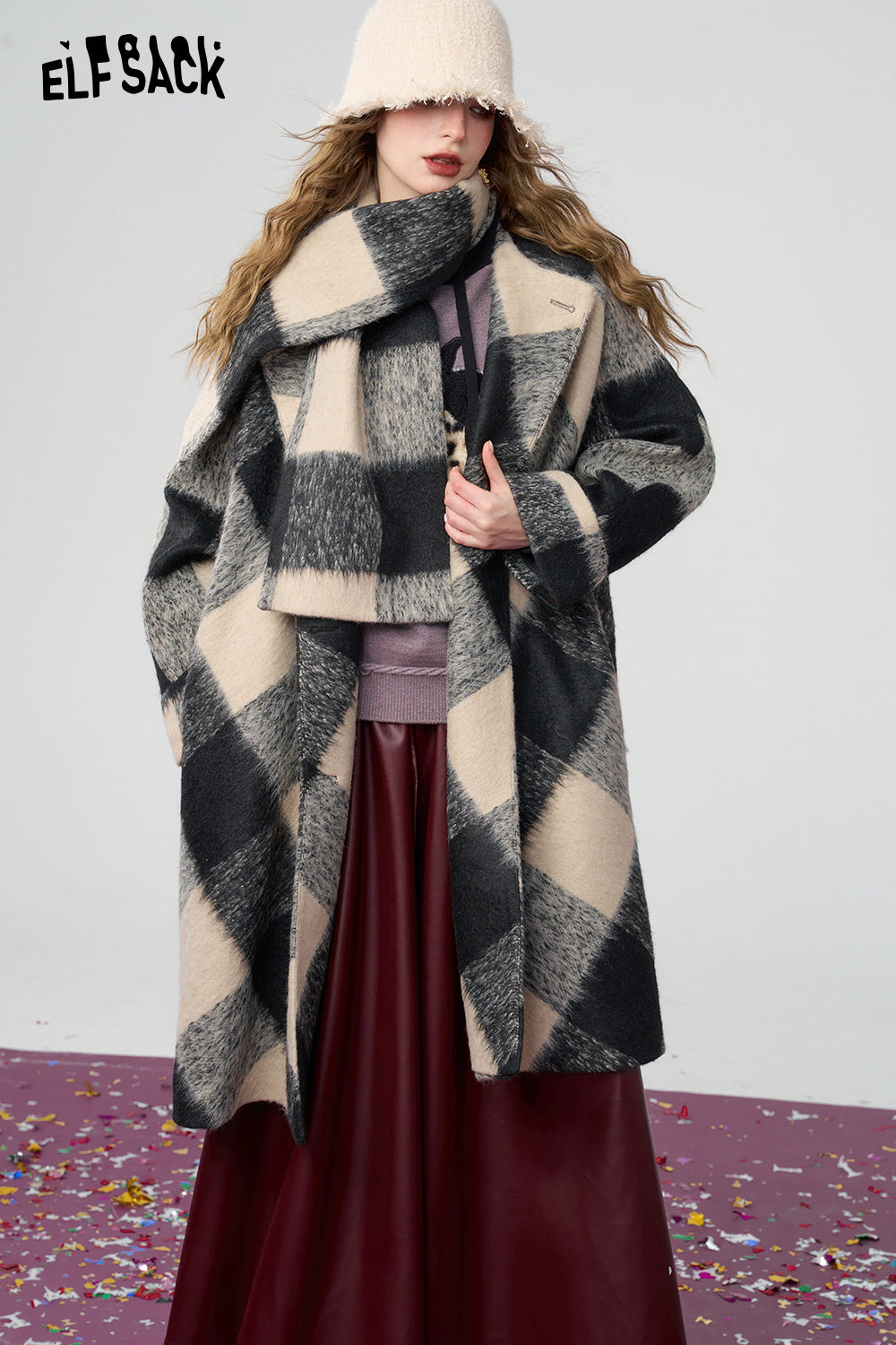 ELFSACK Casual retro black and white checkered scarf thick long jacket