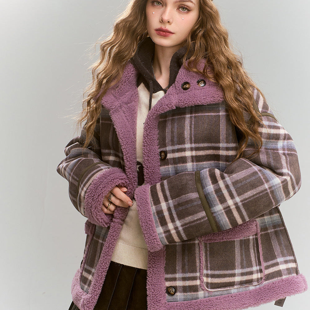 ELFSACK 2024 Winter New Arrivals Retro Preppy Style plaid short plush thick warm coat for women