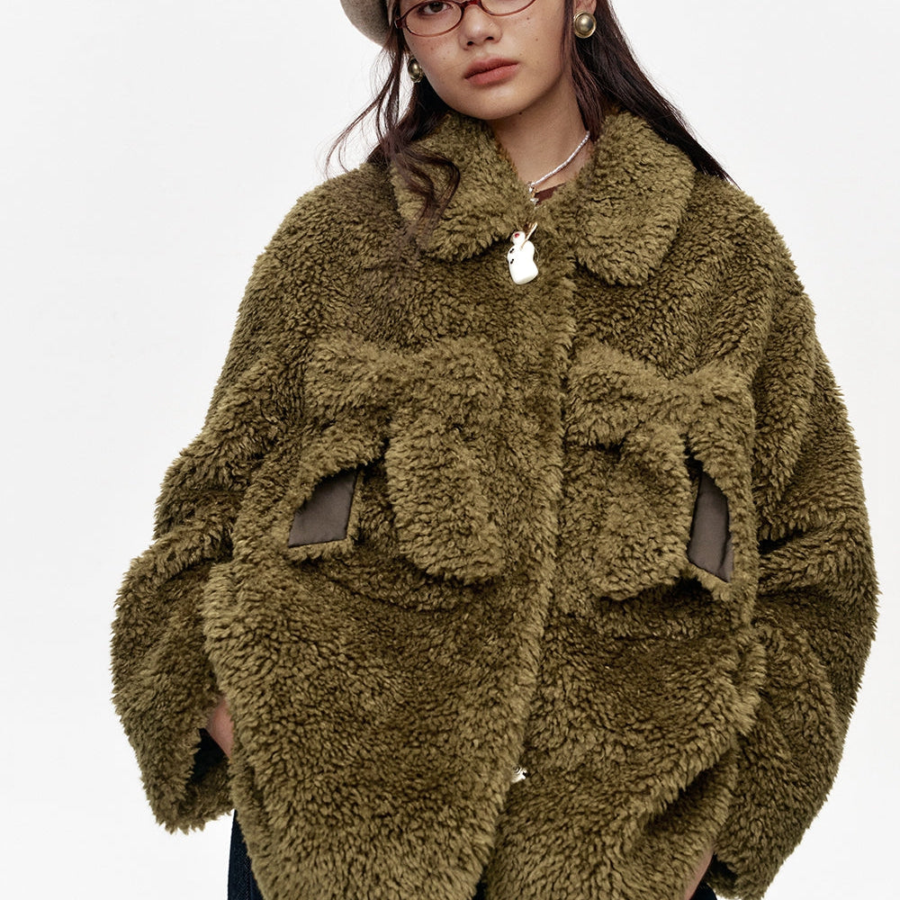 
                  
                    ELFSACK 2024 Winter New Arrivals Y2K Olive Bowknot Plush Thick Jacket Women
                  
                