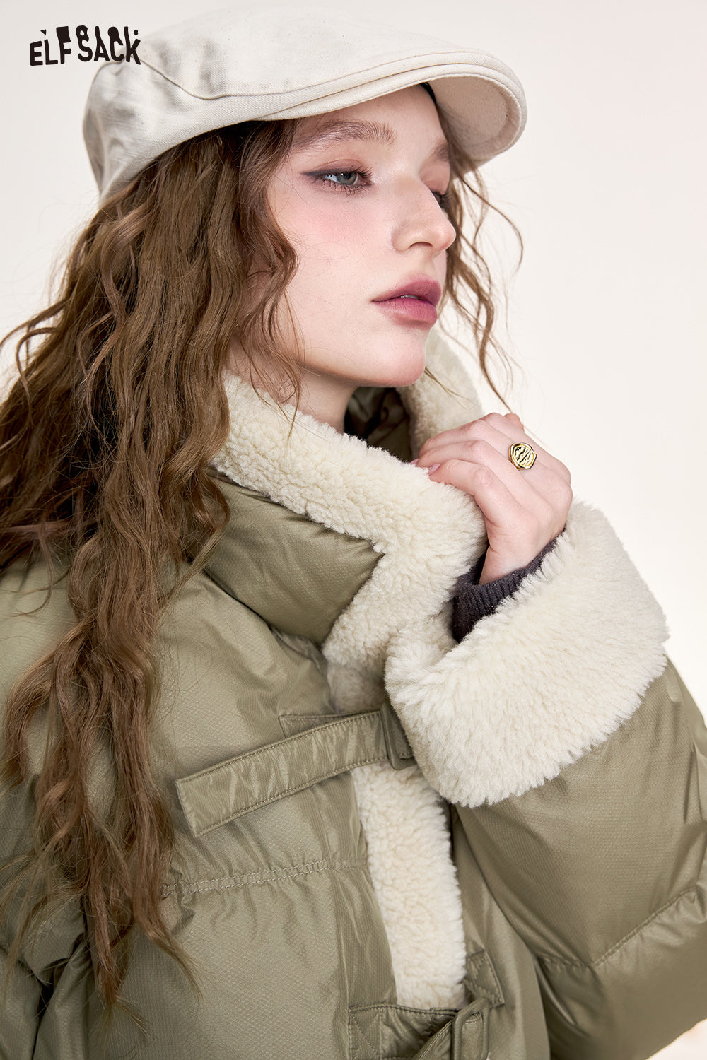 ELFSACK Retro plus fur stitching short down jacket warm coat with stand collar zipper button warm coat