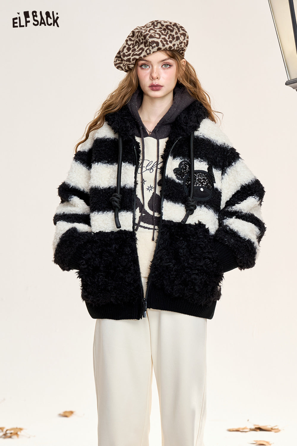 ELFSACK Black and white striped winter coat, hooded thickened velvet patchwork