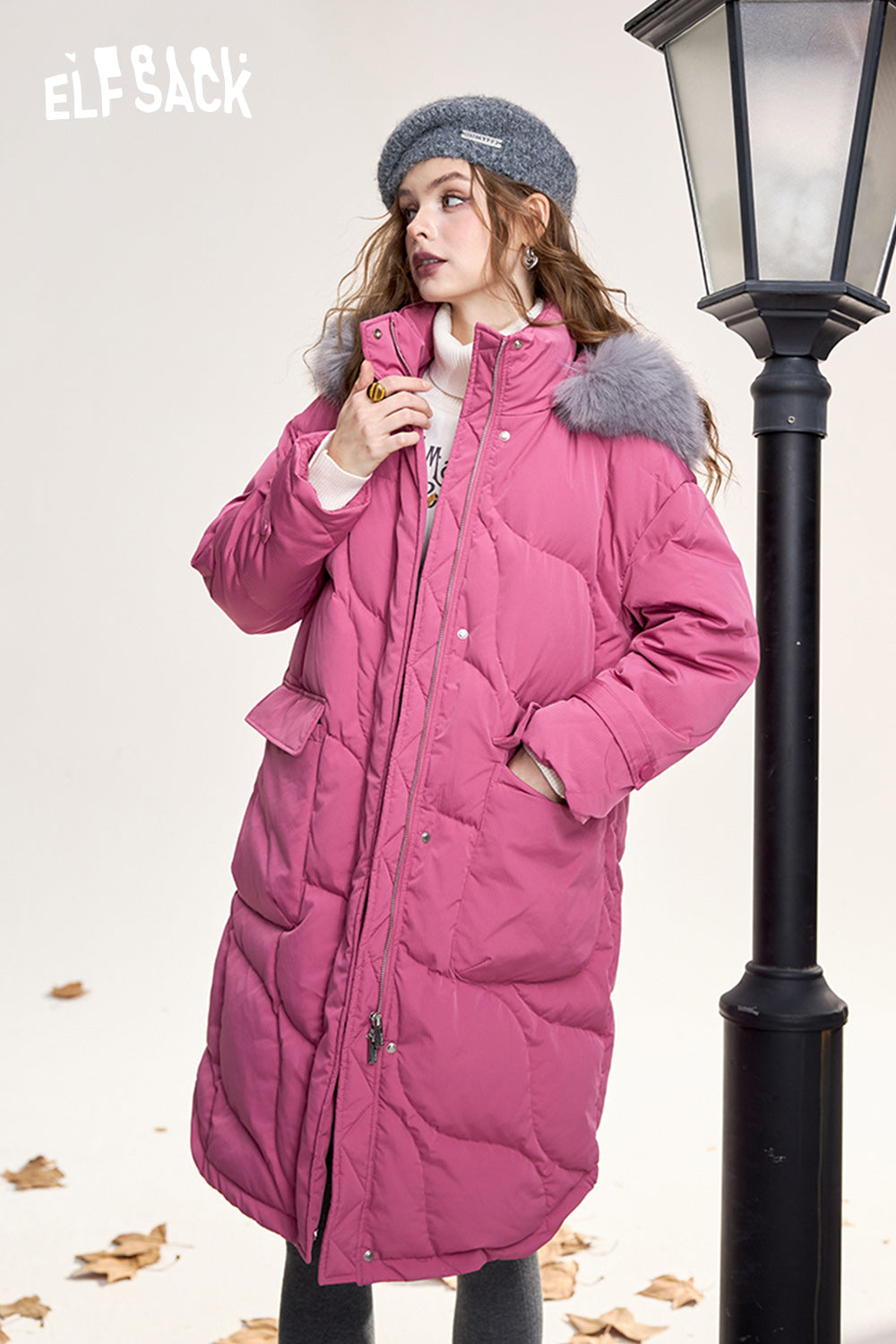 ELFSACK Fashionable hooded mid-length rose red down jacket with fur collar loose warm coat