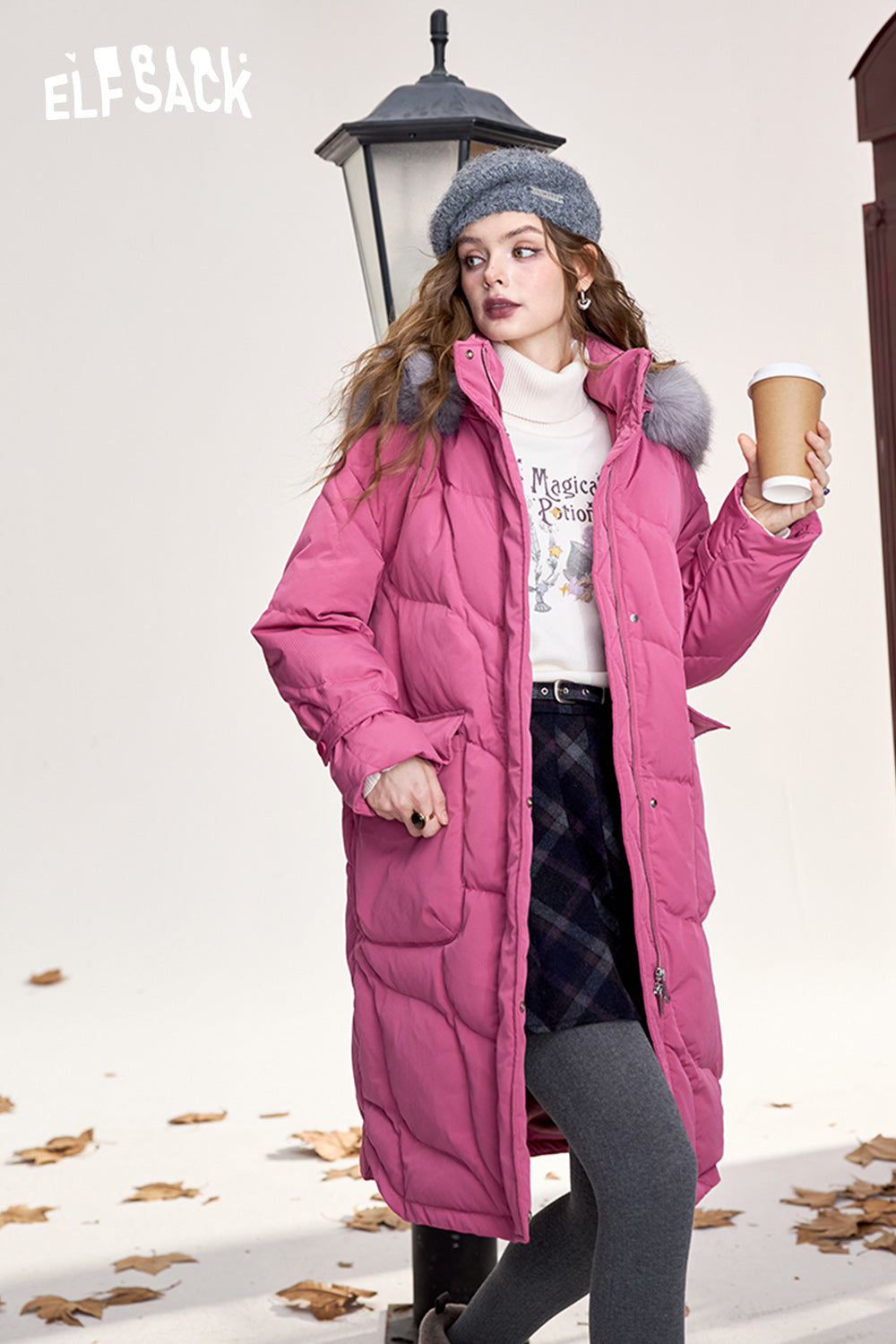 ELFSACK Fashionable hooded mid-length rose red down jacket with fur collar loose warm coat