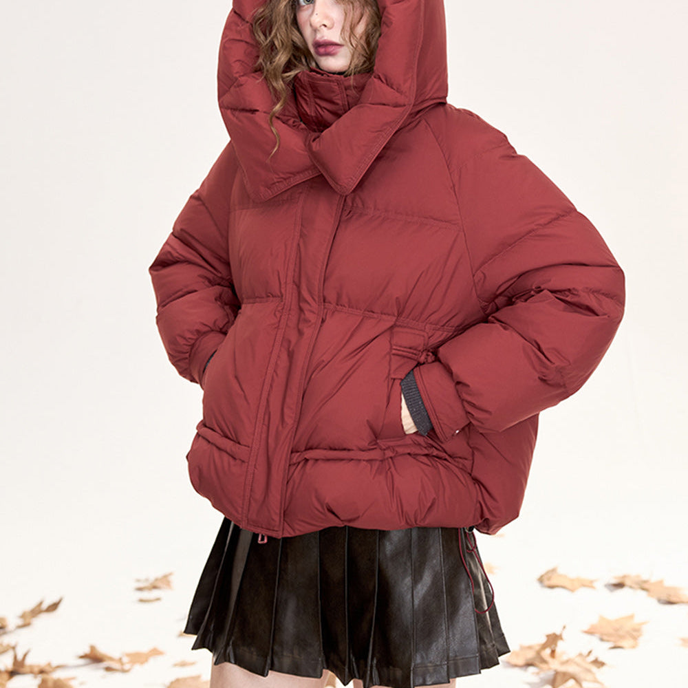 ELFSACK 2024 Winter New Arrivals Sweet and cool Dark red hooded short down jacket for women