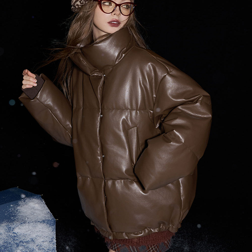 ELFSACK 2024 Winter New Arrivals Retro brown duck down pu leather short down jacket for women