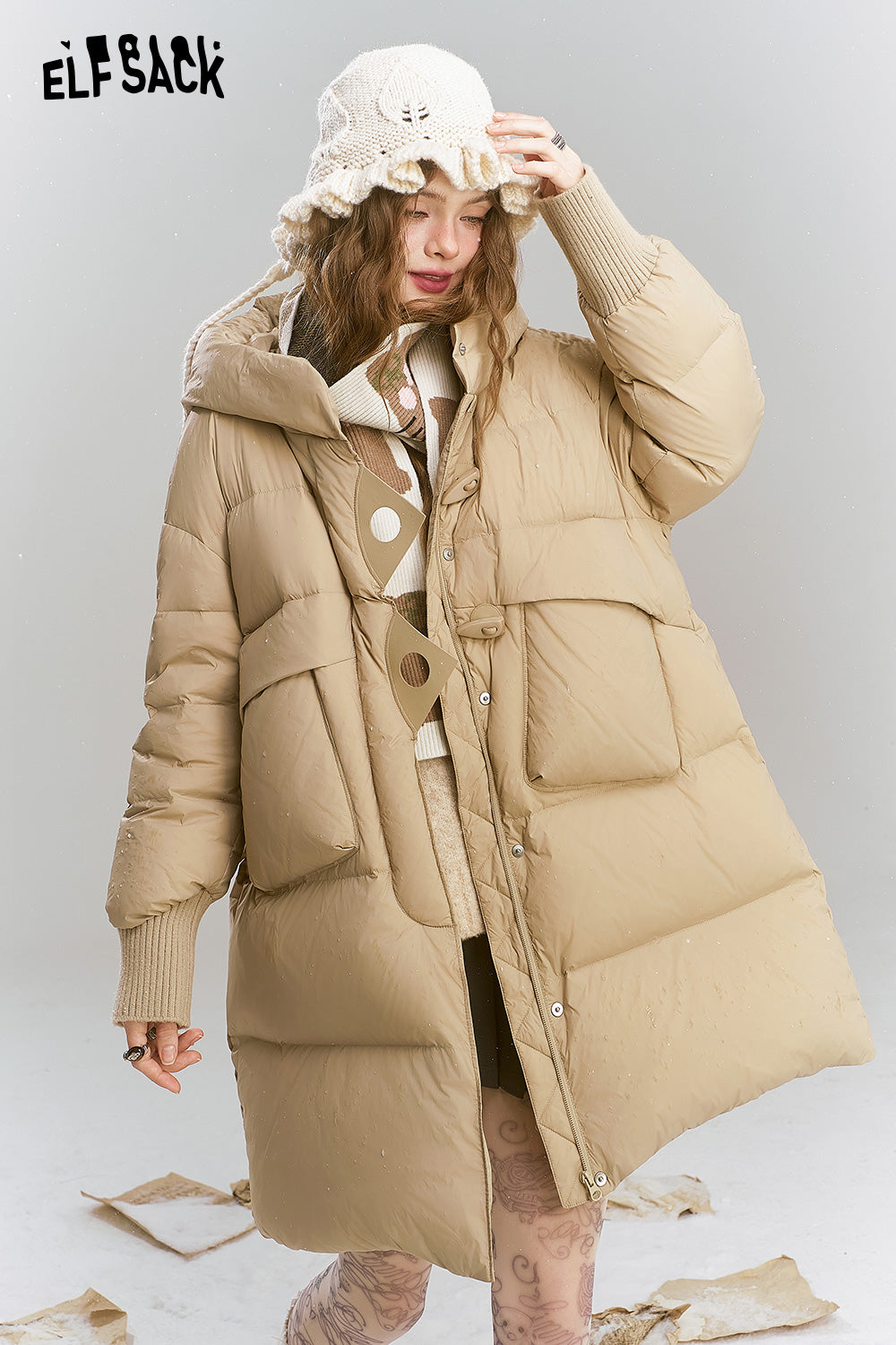 ELFSACK Casual loose medium hooded warm down jacket, with threaded cuffs and cow horn buttons