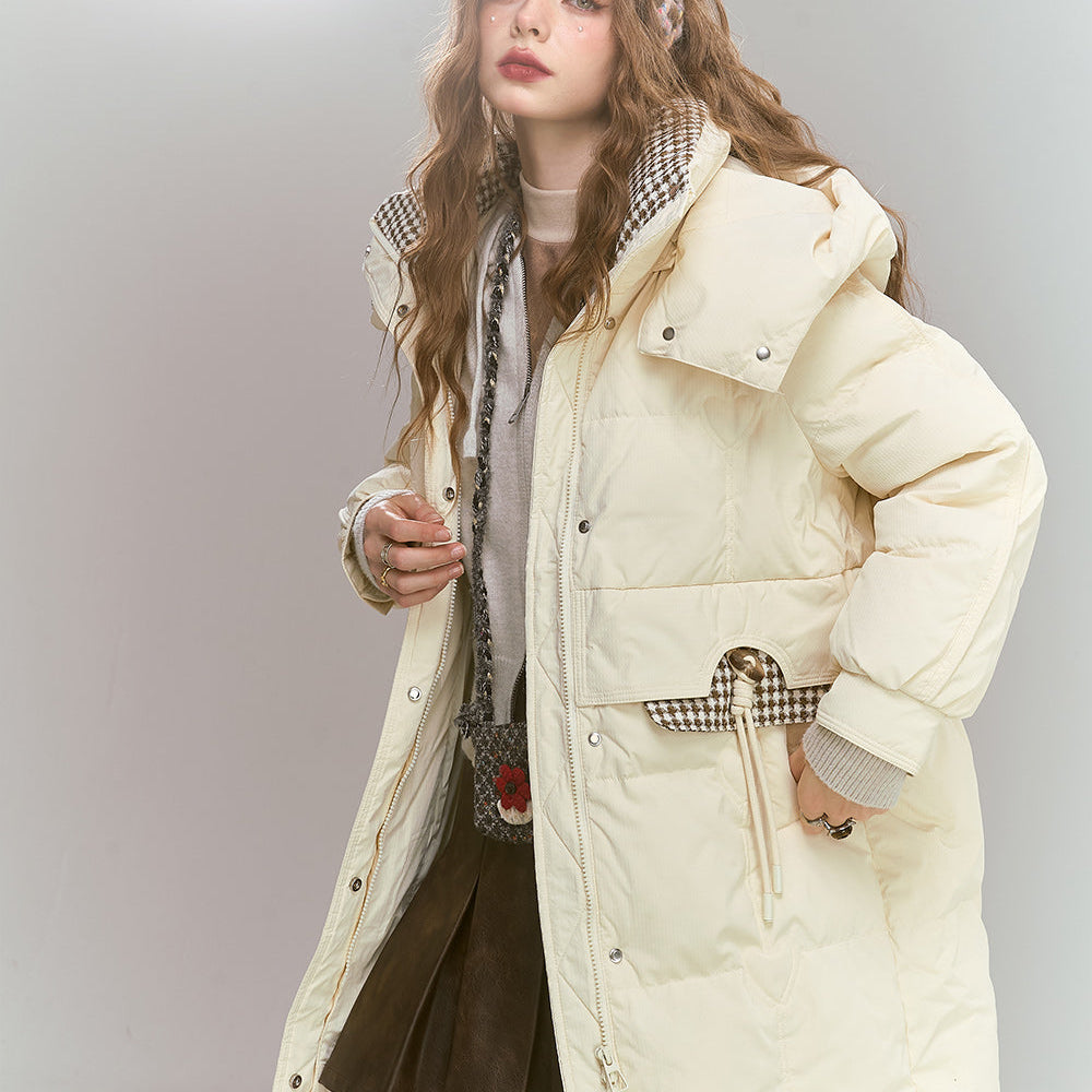 ELFSACK 2024 Winter New Arrivals Preppy style mid-length hooded plaid patchwork down jacket for women