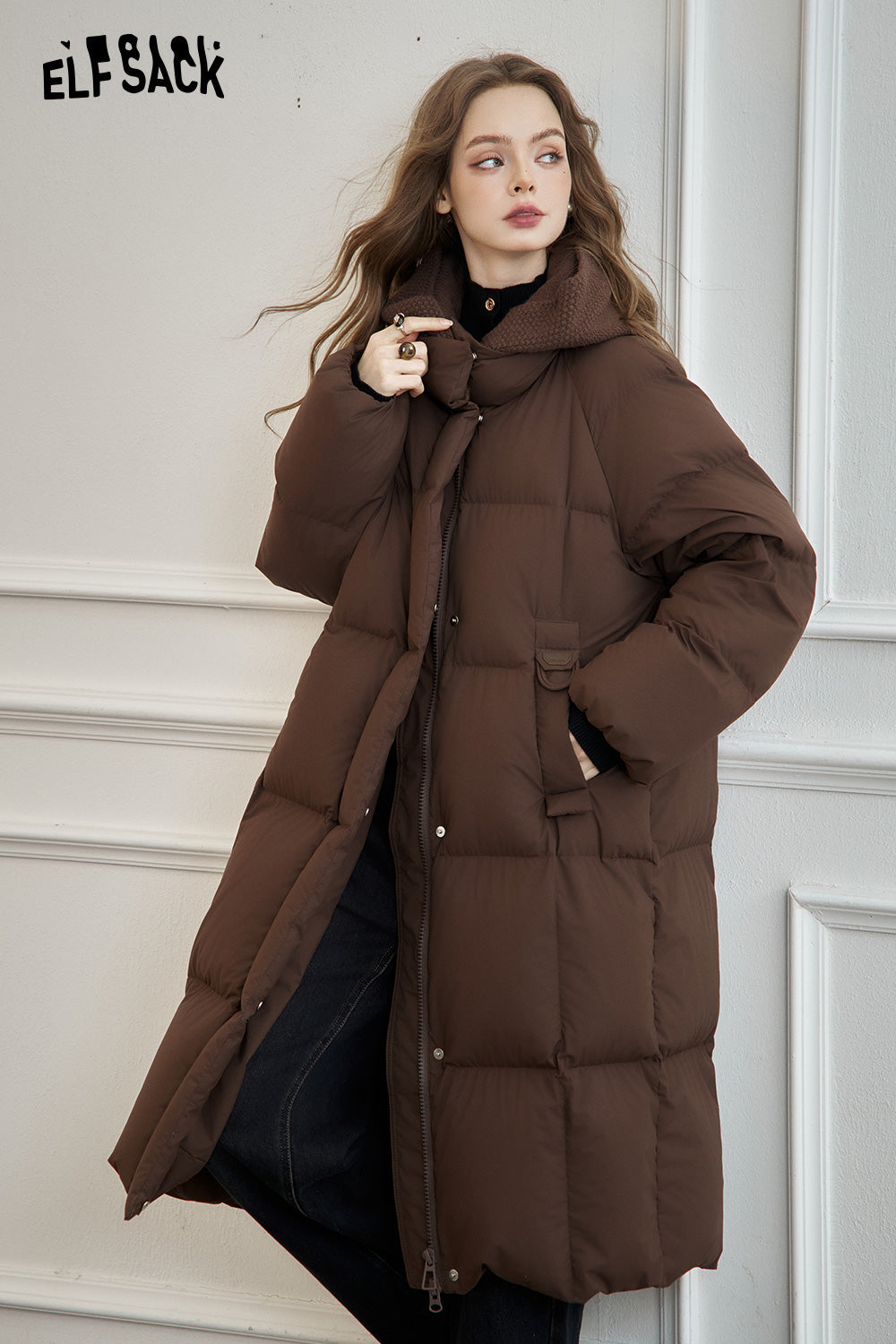 ELFSACK Women's mid-length hooded down jacket with knitted hood and raglan sleeves for warmth