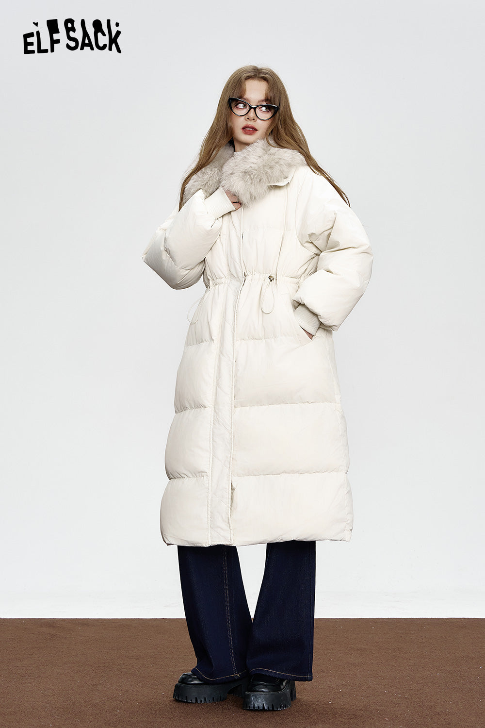 ELFSACK Black mid-length down jacket Fake fur collar waist elegant coat