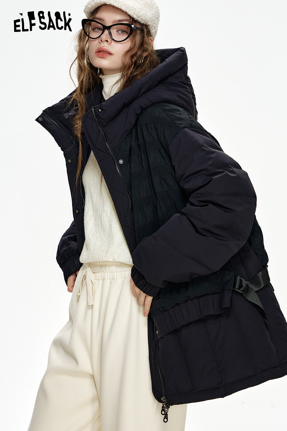 ELFSACK Black hooded down jacket Pleated fabric warm and thick jacket