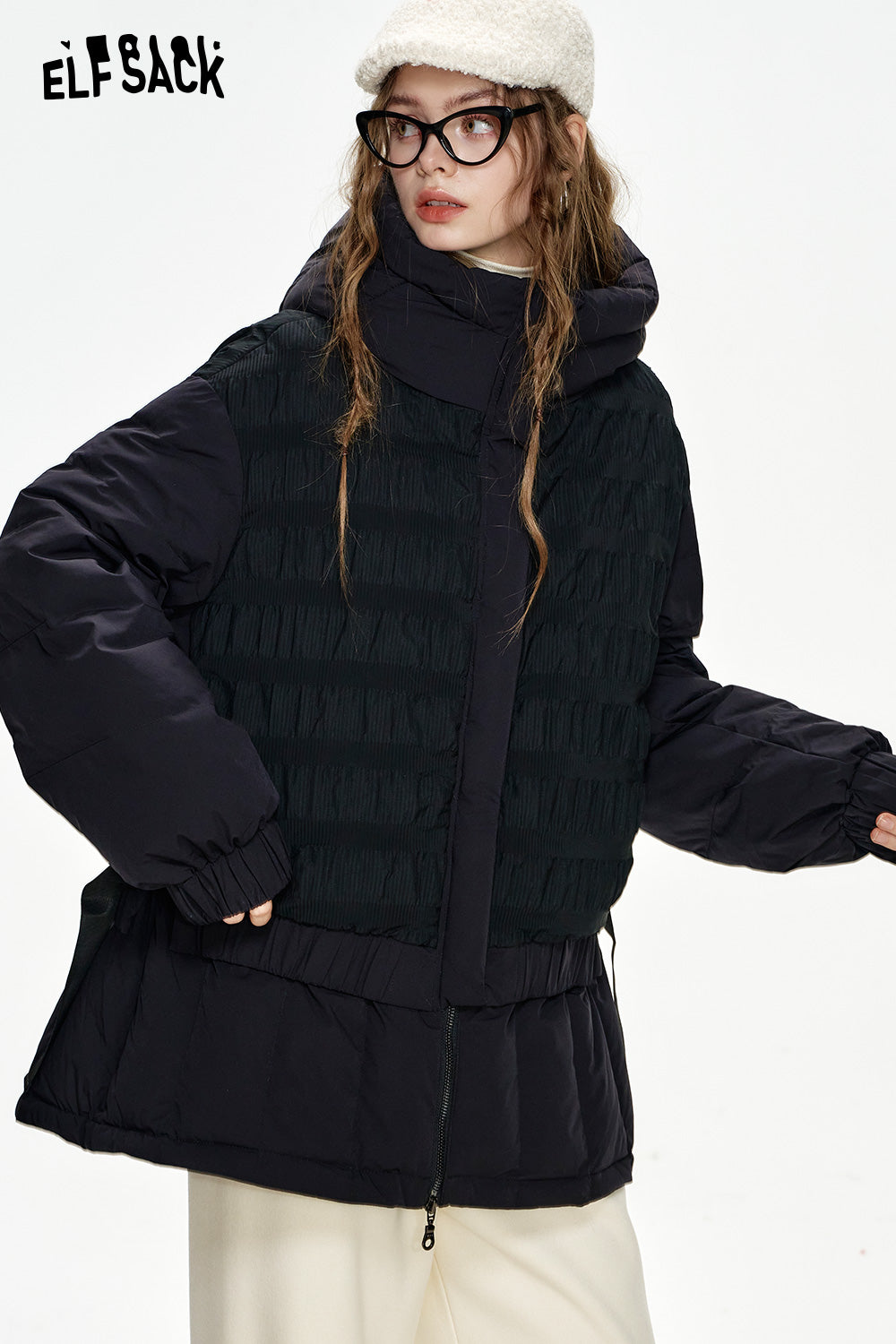 ELFSACK Black hooded down jacket Pleated fabric warm and thick jacket