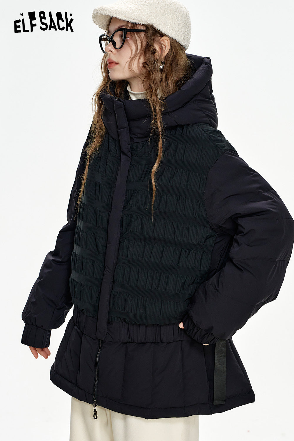 ELFSACK Black hooded down jacket Pleated fabric warm and thick jacket