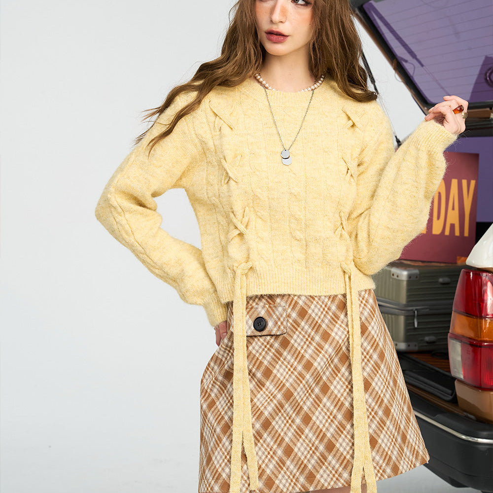 
                  
                    ELFSACK 2024 Winter New Arrivals Retro plaid A-line skirt for women, sweet Preppy Style long skirt short skirt
                  
                