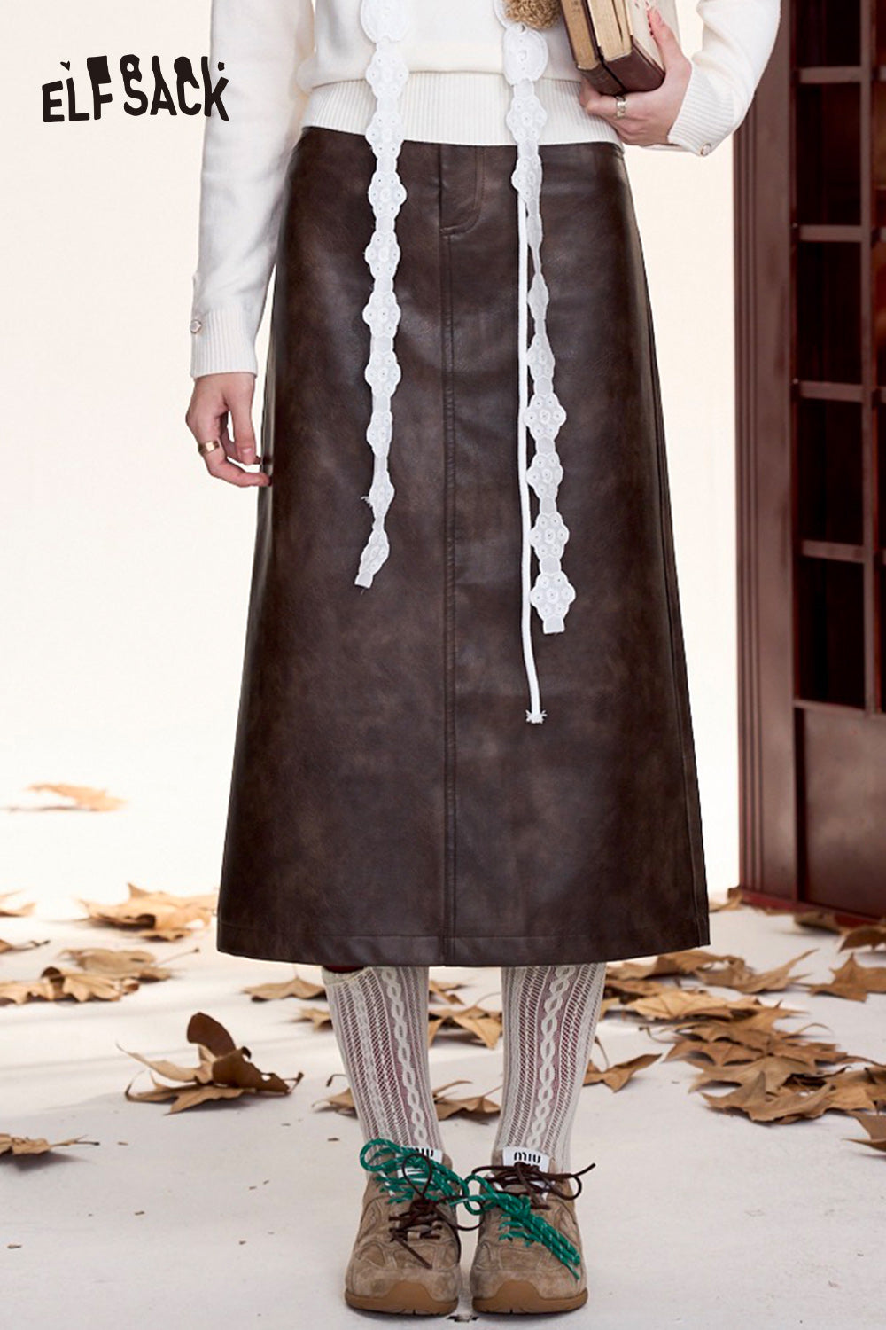 ELFSACK Women's PU leather long skirt with retro high waist and slits