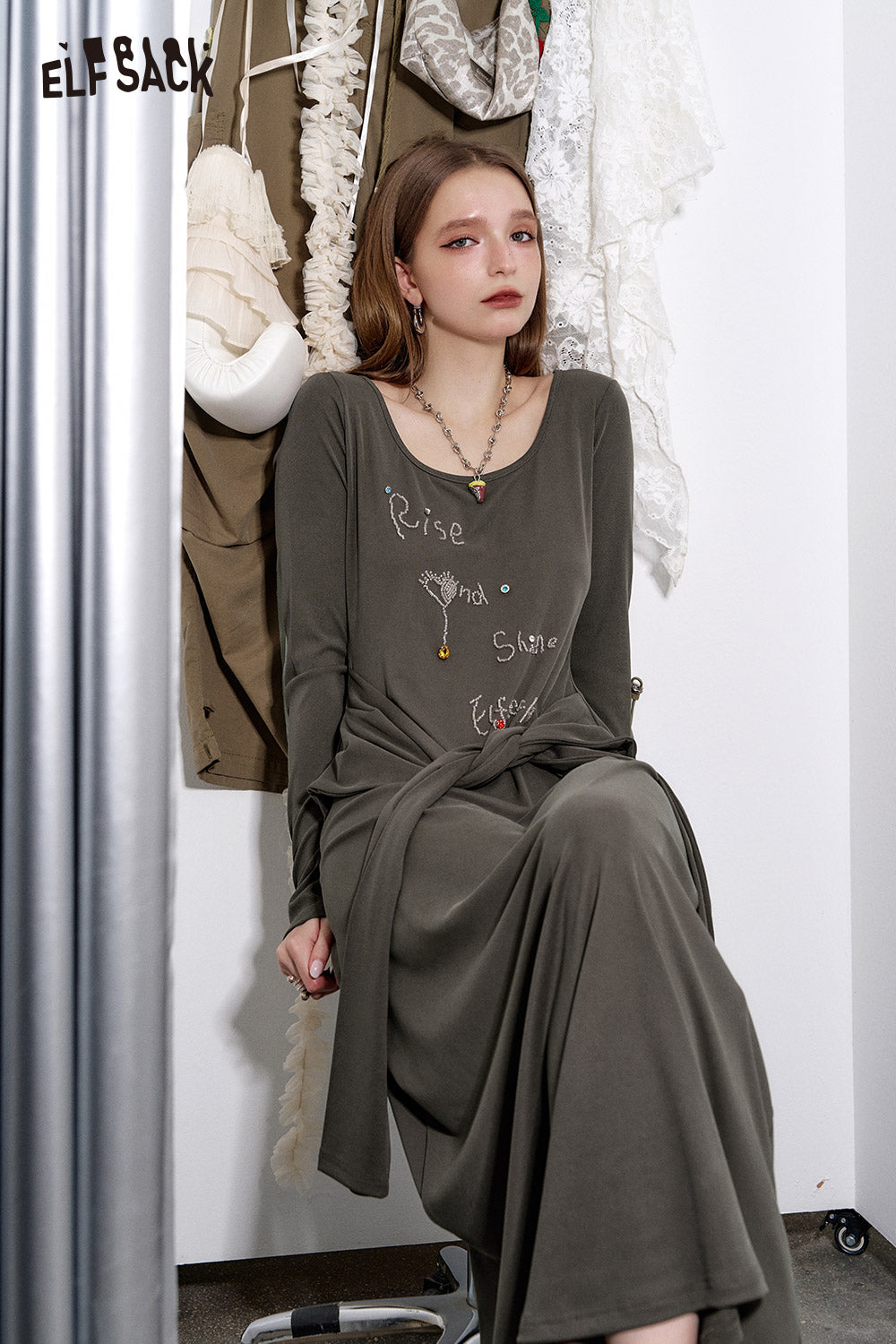 ELFSACK Retro beaded diamond long sleeve dress women's sweet cool casual long dress