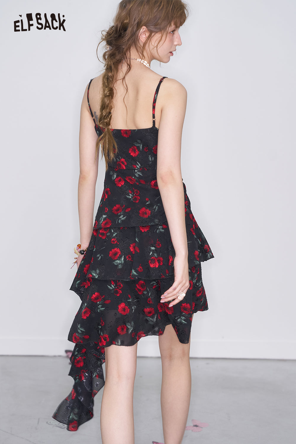 ELFSACK Sweet Cool Black Floral Strap Dresses Women's Asymmetrical Pleated Ruffles Short Dress
