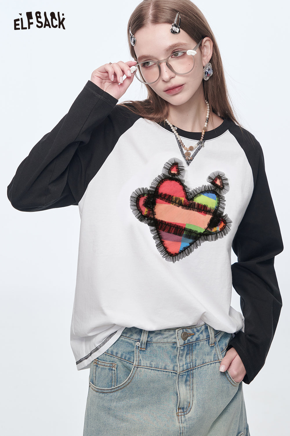 ELFSACK Casual Cool Women's cotton T-shirt Heart Printed Black and White Raglan Long Sleeve T-shirt