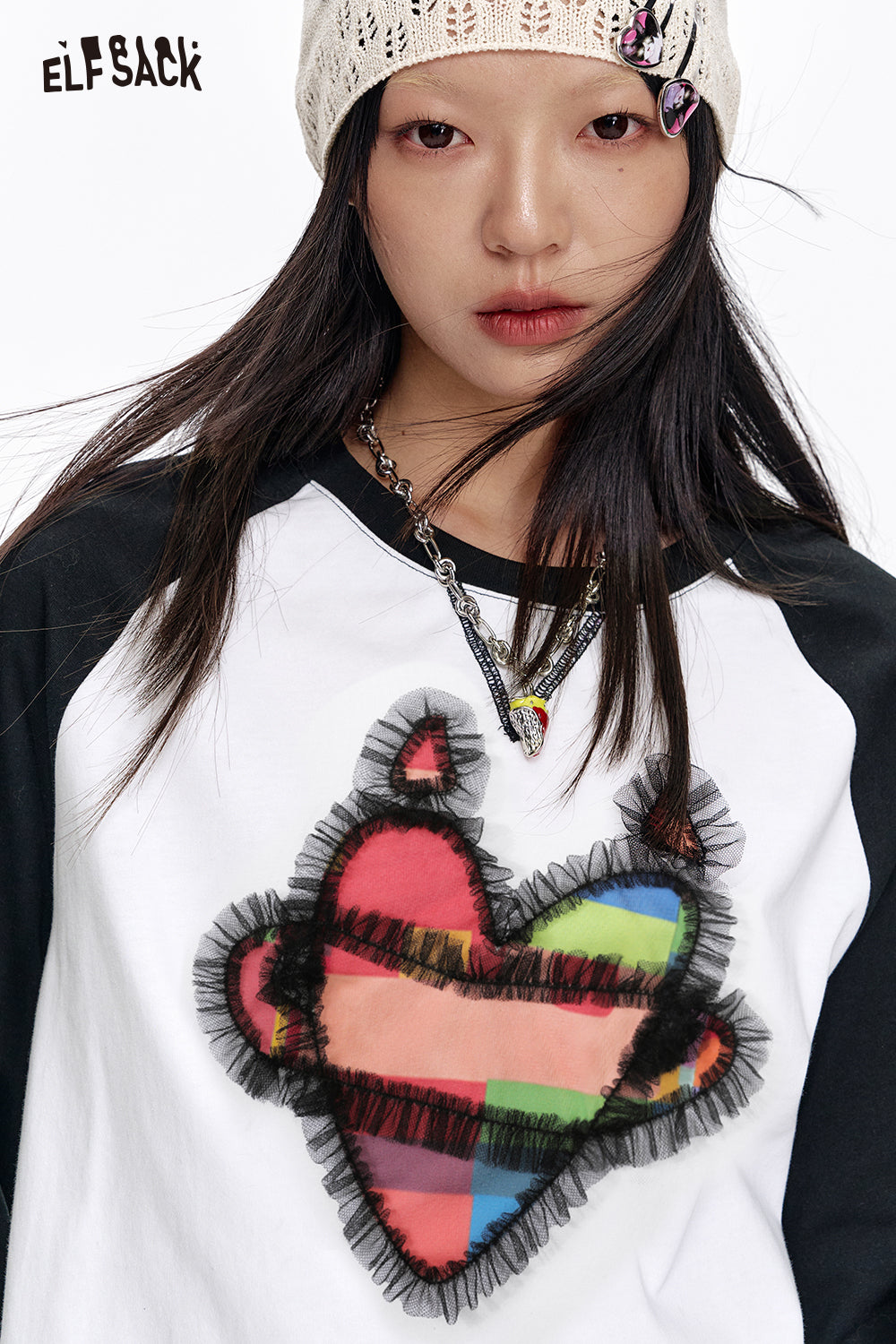 ELFSACK Casual Cool Women's cotton T-shirt Heart Printed Black and White Raglan Long Sleeve T-shirt