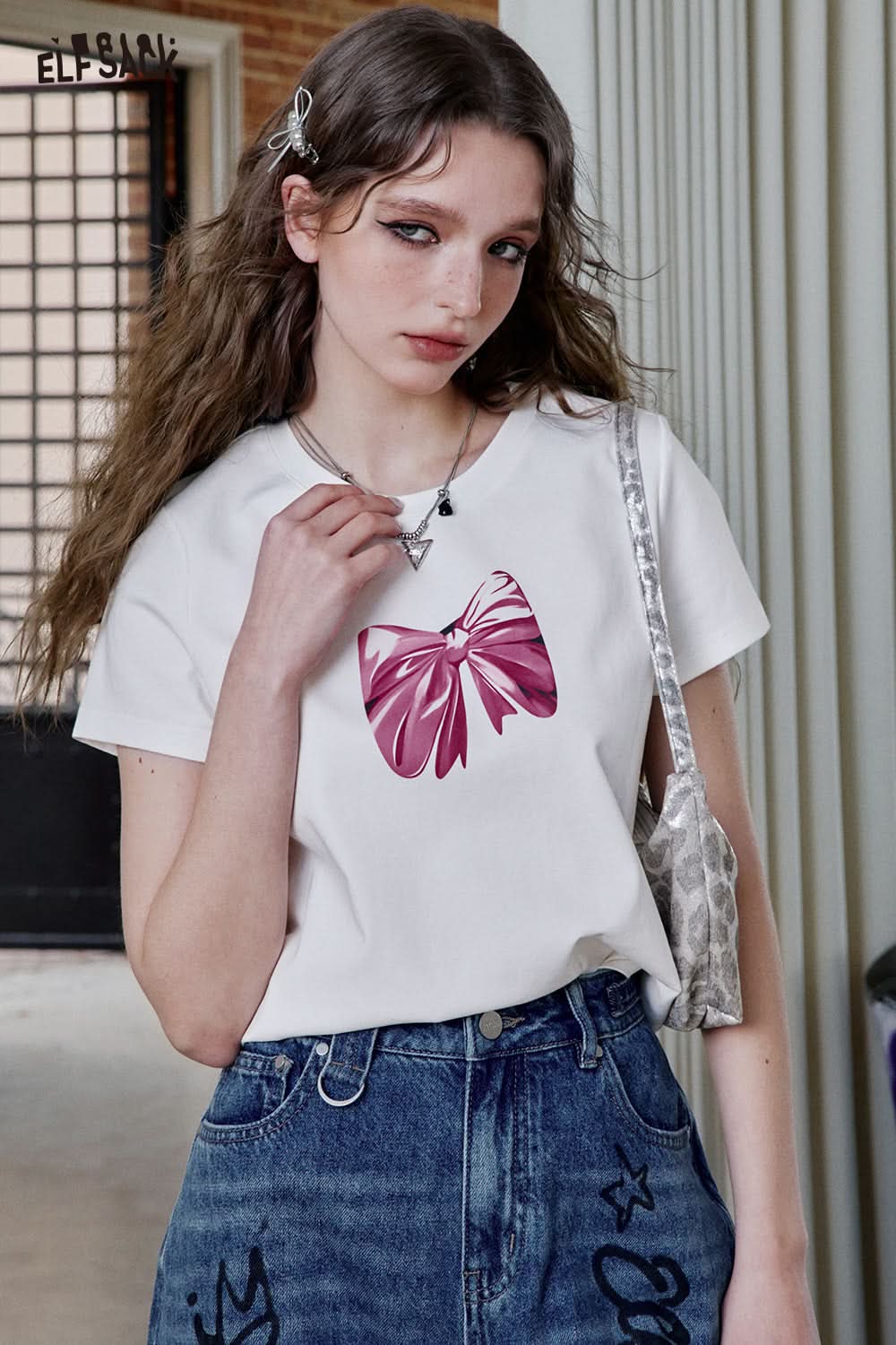 ELFSACK White Bow Print Short Sleeve T-Shirt Women Y2K Versatile Short Top