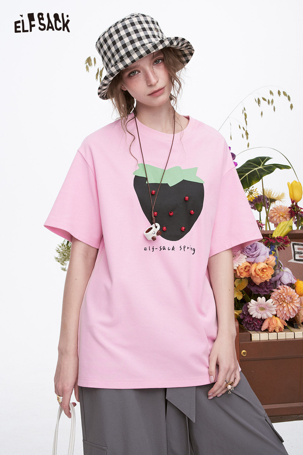 ELFSACK Y2K Sweet Strawberry Print Short Sleeve T-shirt Women Dopamine Loose Casual Top