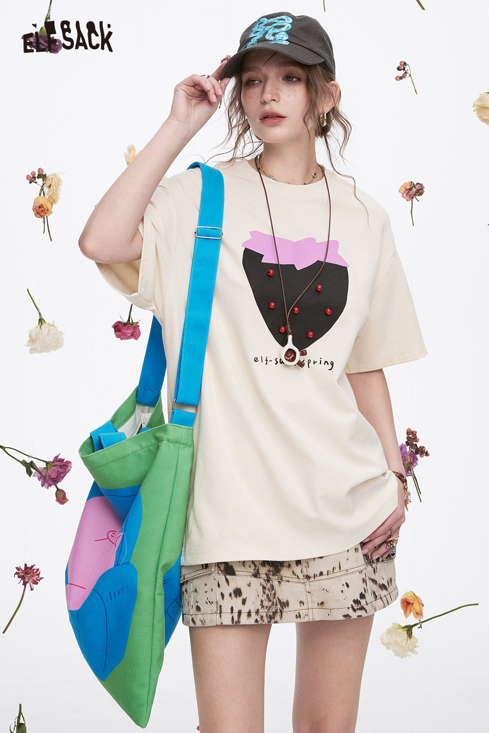 ELFSACK Y2K Sweet Strawberry Print Short Sleeve T-shirt Women Dopamine Loose Casual Top