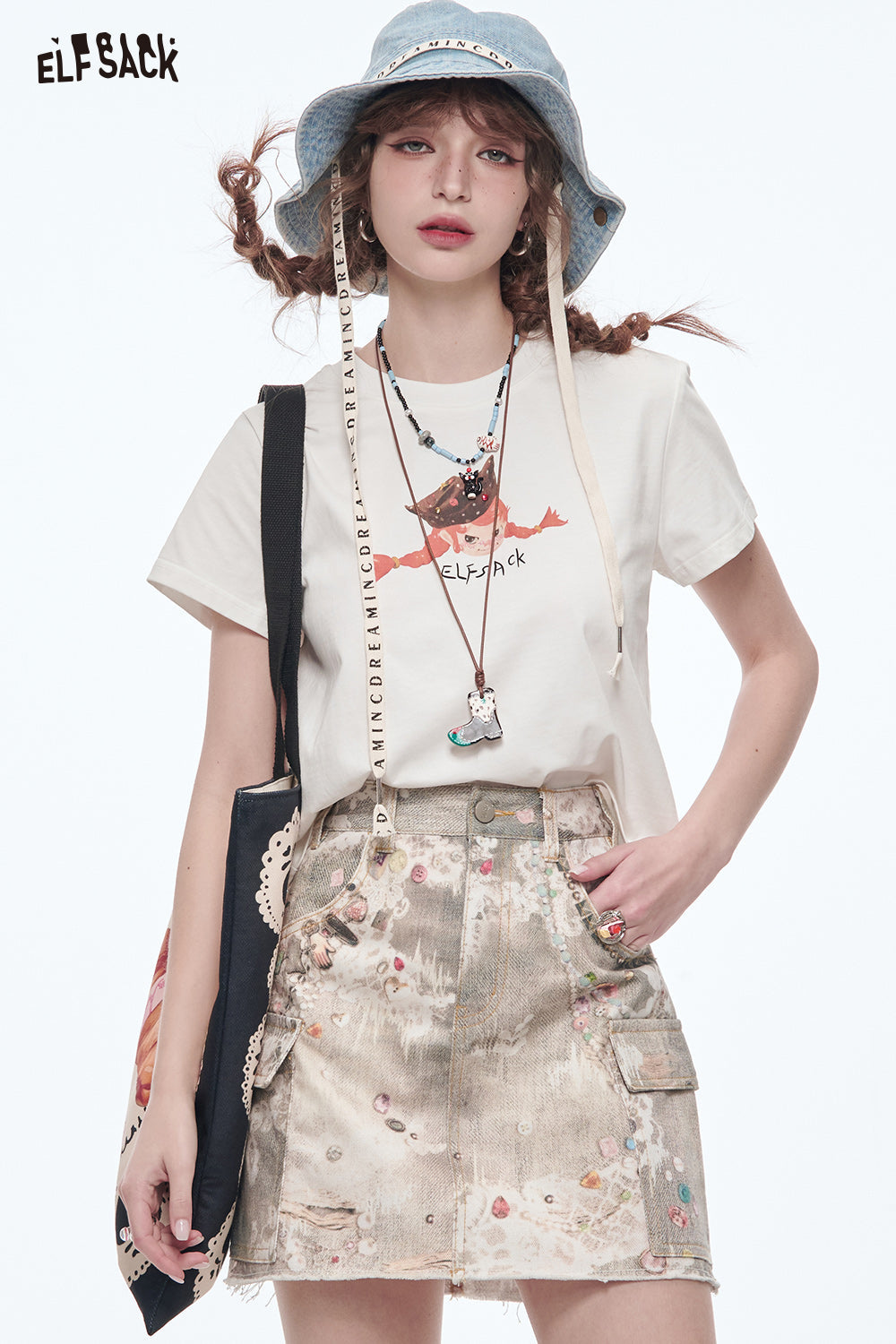 ELFSACK Casual Cartoon Print Short Sleeve T-shirt Women Slim Fit Short Top