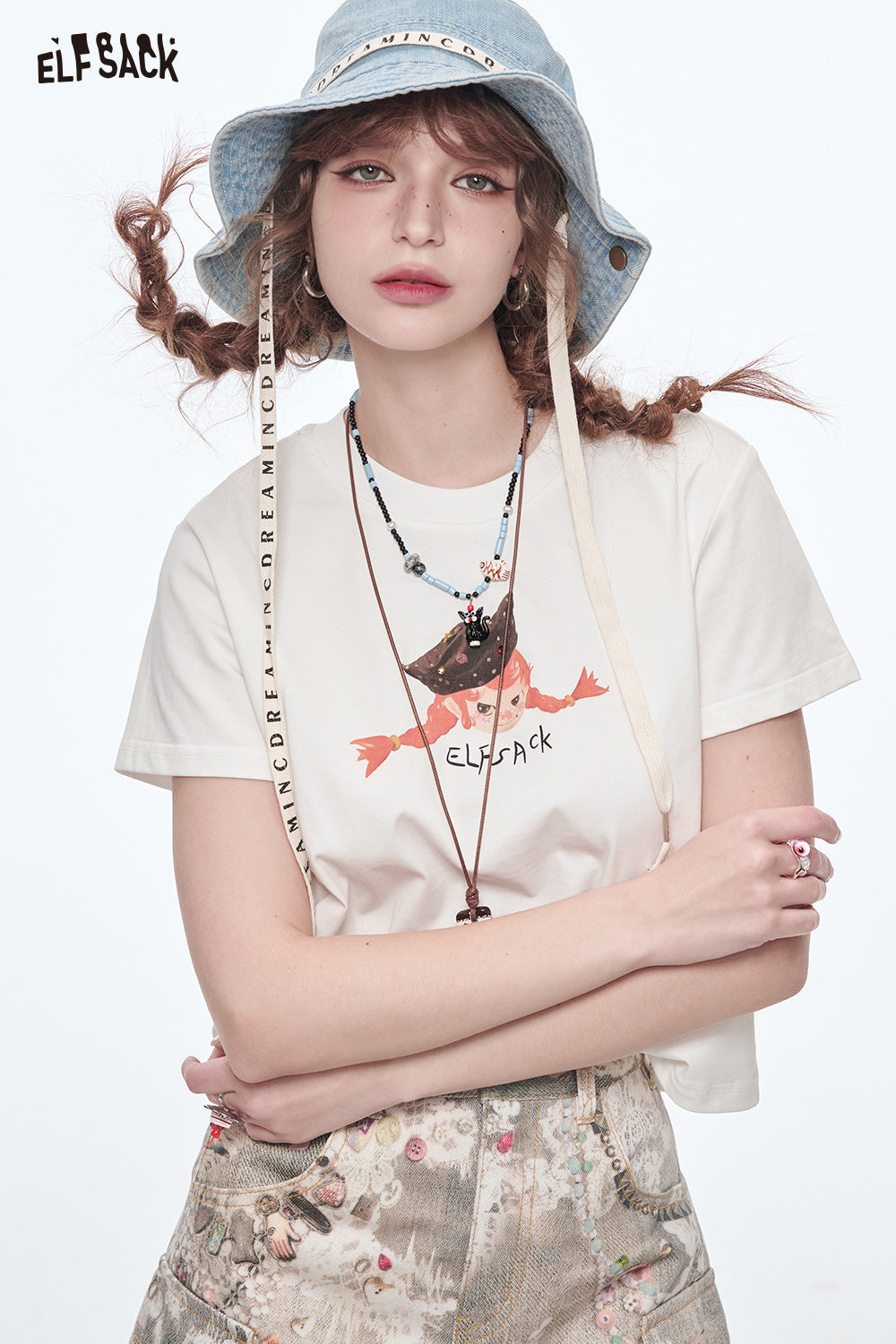 ELFSACK Casual Cartoon Print Short Sleeve T-shirt Women Slim Fit Short Top