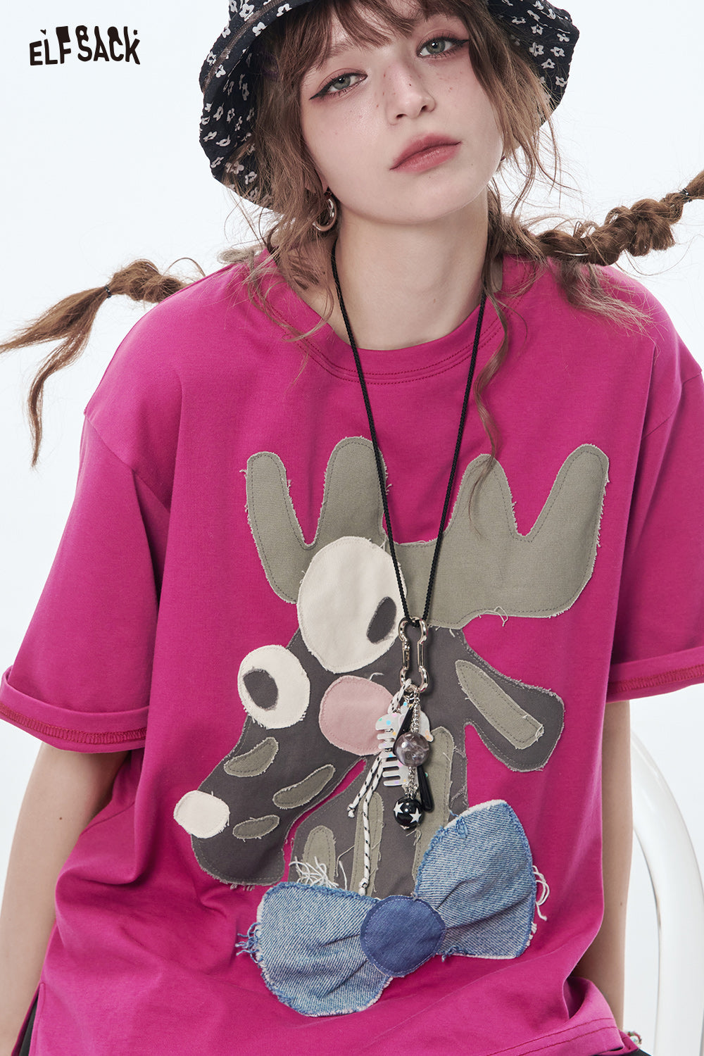 ELFSACK Funny Cartoon Deer Splicing Short Sleeve T-Shirt Women Y2K Ladies Top Tee Clothes
