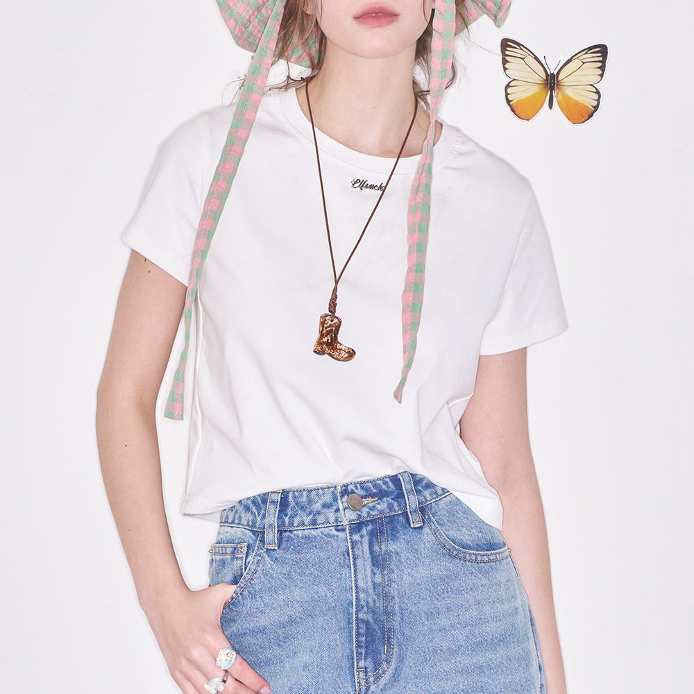 
                  
                    ELFSACK 2025 Spring New Arrivals Butterfly Hollow Solid Color Letter Short Sleeve T-shirt Women Casual Cropped Top
                  
                