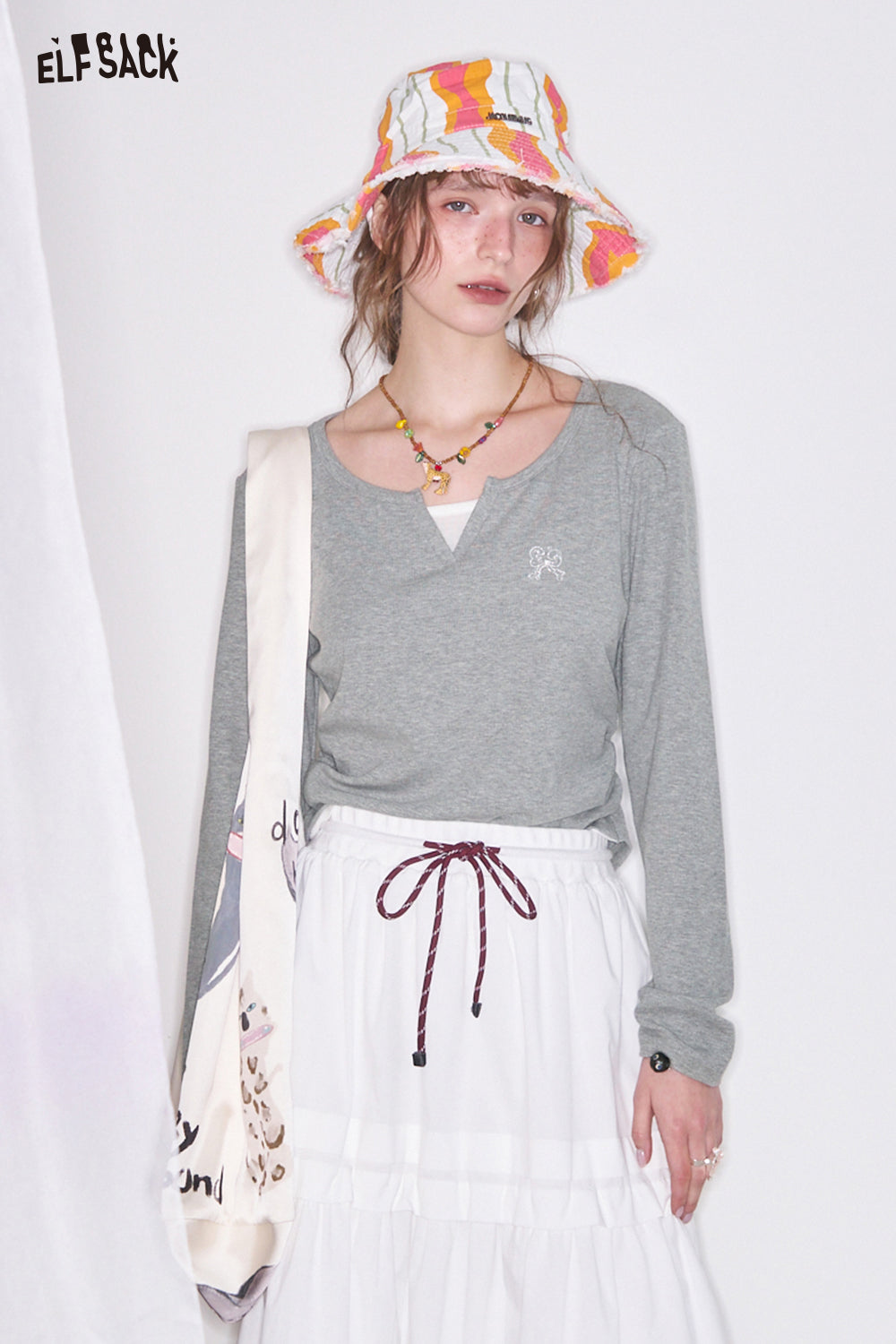 ELFSACK Sweet Bow Embroidery Tops Fake Two-Piece Long Sleeve O-neck T-Shirt Women