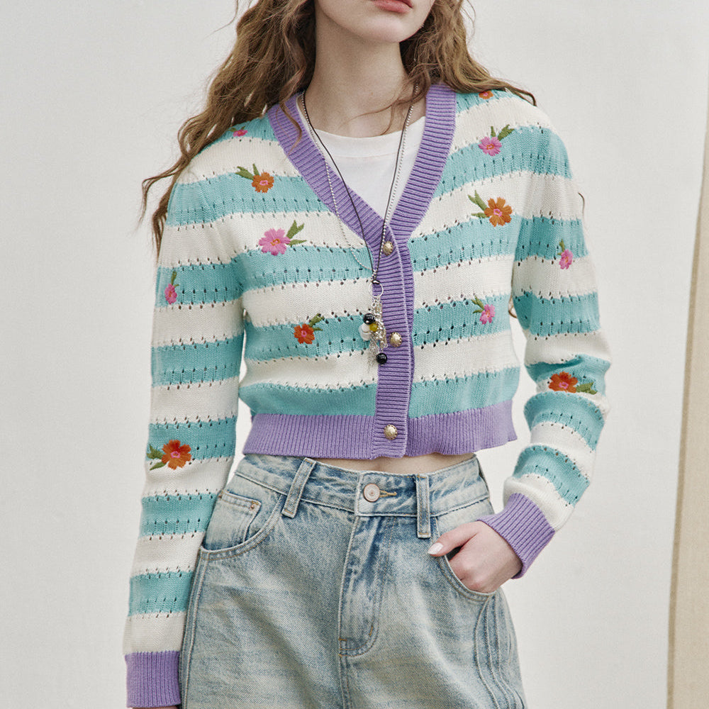 
                  
                    ELFSACK 2025 Spring New Arrivals Striped Contrast Color Embroidery V-neck Short Knitted Cardigan Women Y2K Hollow Flower Cotton Top
                  
                