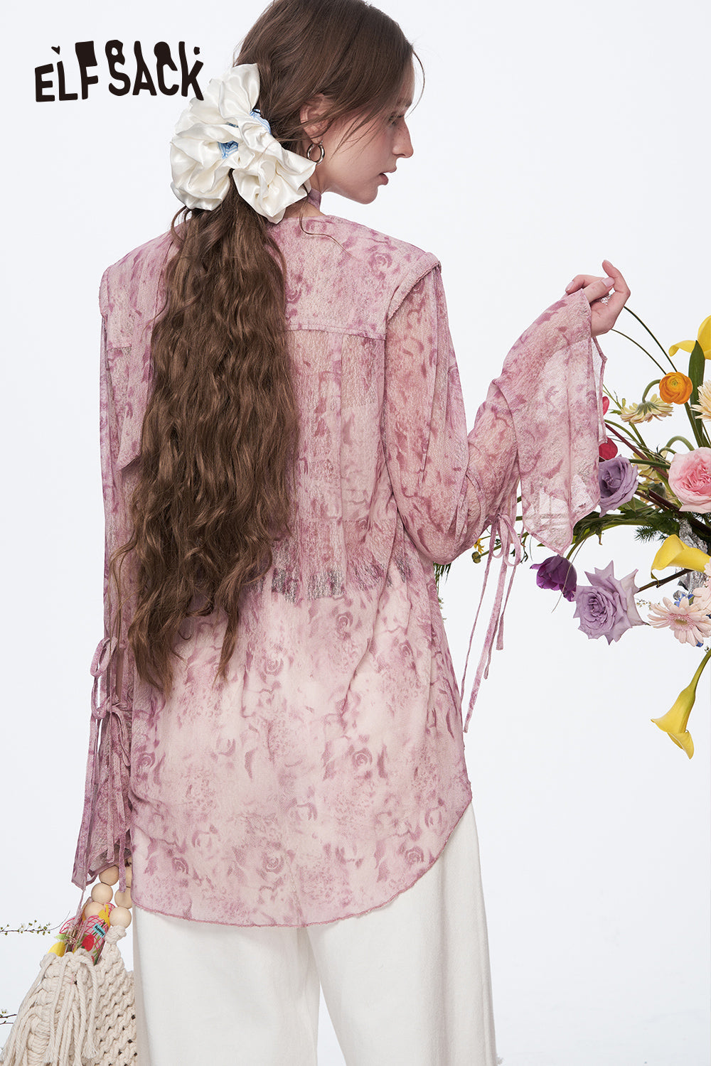 ELFSACK Elegant Sweet V-neck Printed Flare Sleeve Lace-up Chiffon Blouse Women