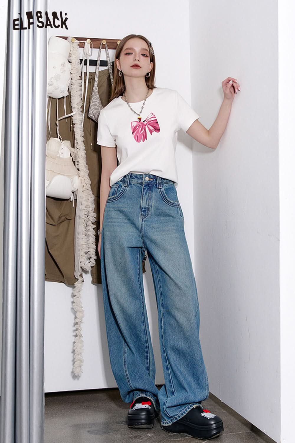 ELFSACK Versatile Washed High Waist Wide Leg Jeans Women Cotton Sickle Pants