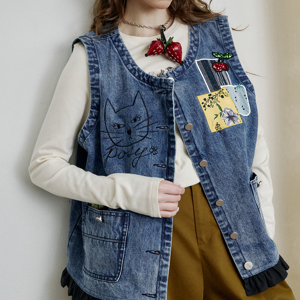 ELFSACK 2025 Spring New Arrivals Retro cat embroidery denim vest women's single-breasted sleeveless pleated patchwork jacket