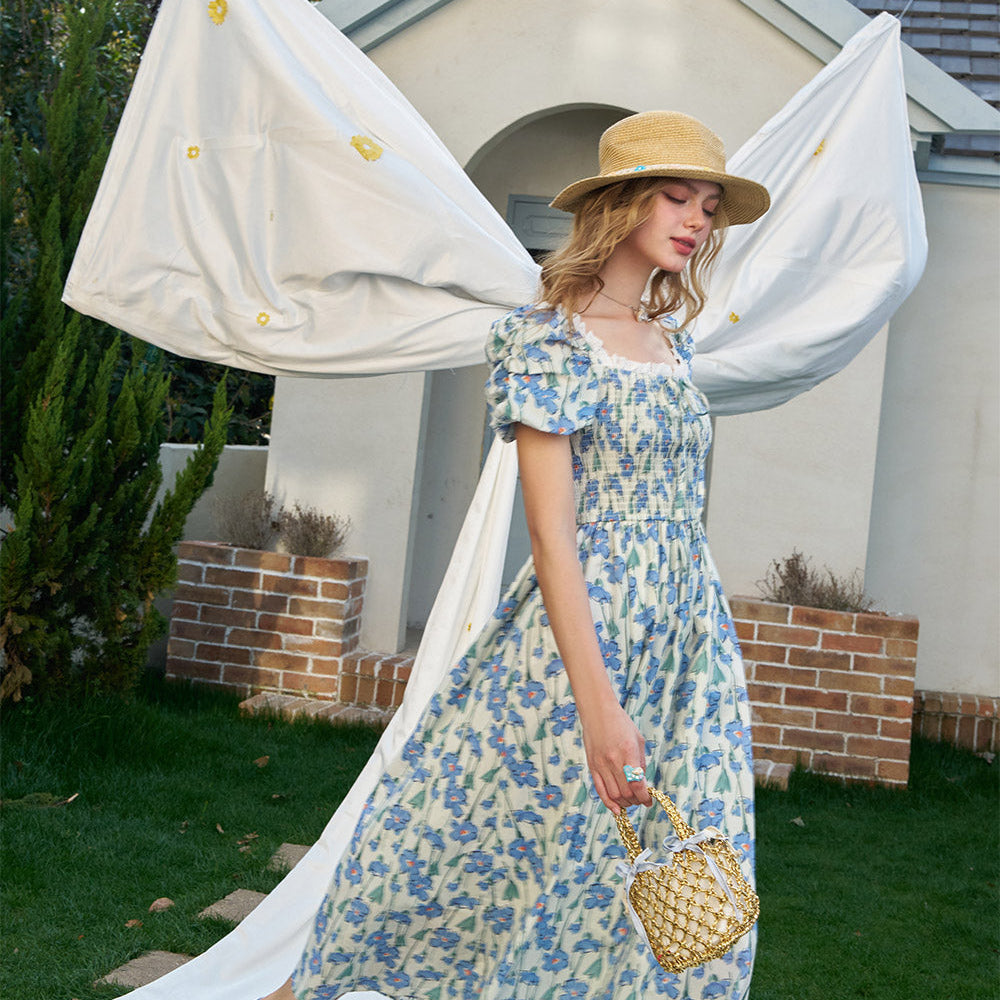 
                  
                    ELFSACK 2025 Summer New Arrivals French Floral Waist Cinching Chic Dress
                  
                