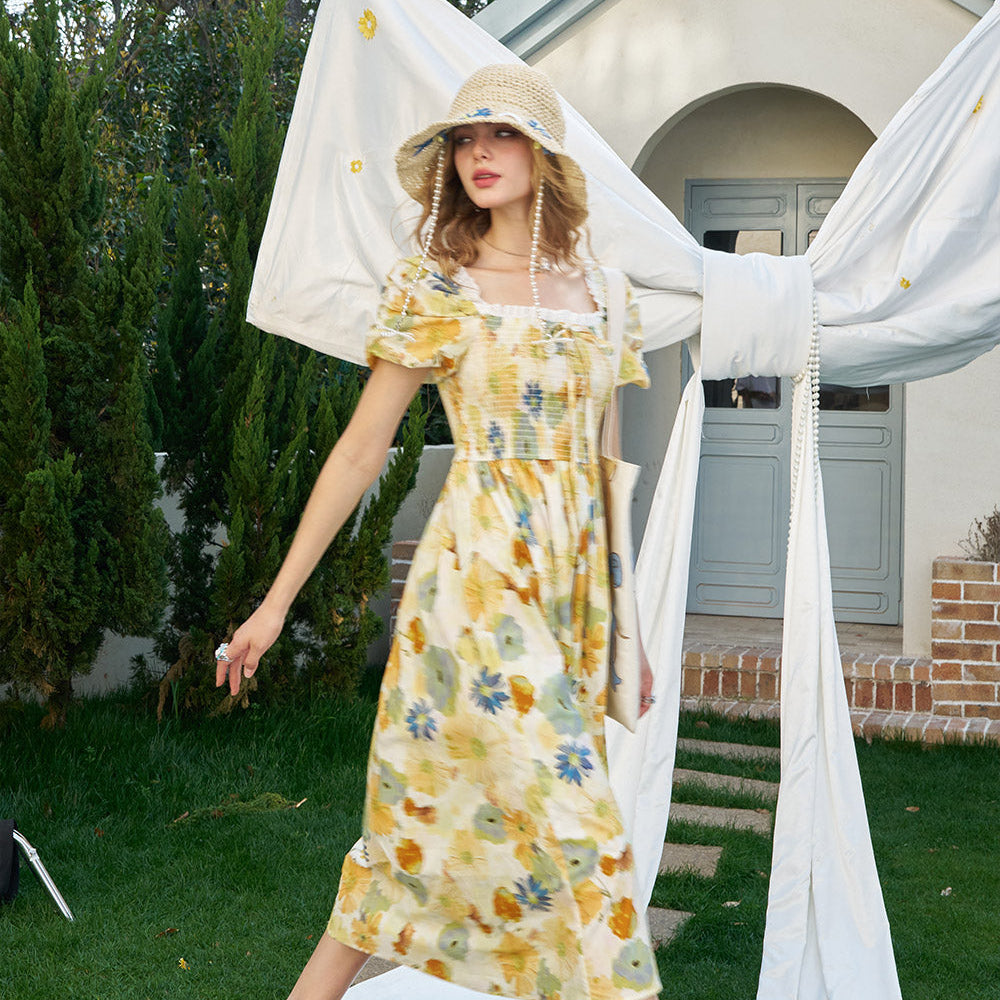 
                  
                    ELFSACK 2025 Summer New Arrivals French Floral Waist Cinching Chic Dress
                  
                