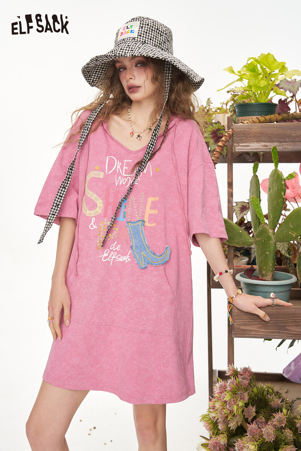 ELFSACK Letter Print V-Neck Loose Casual Hooded Dress