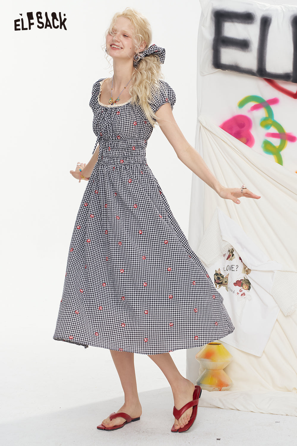 ELFSACK Square Collar Embroidered Short Sleeved Chic Dress