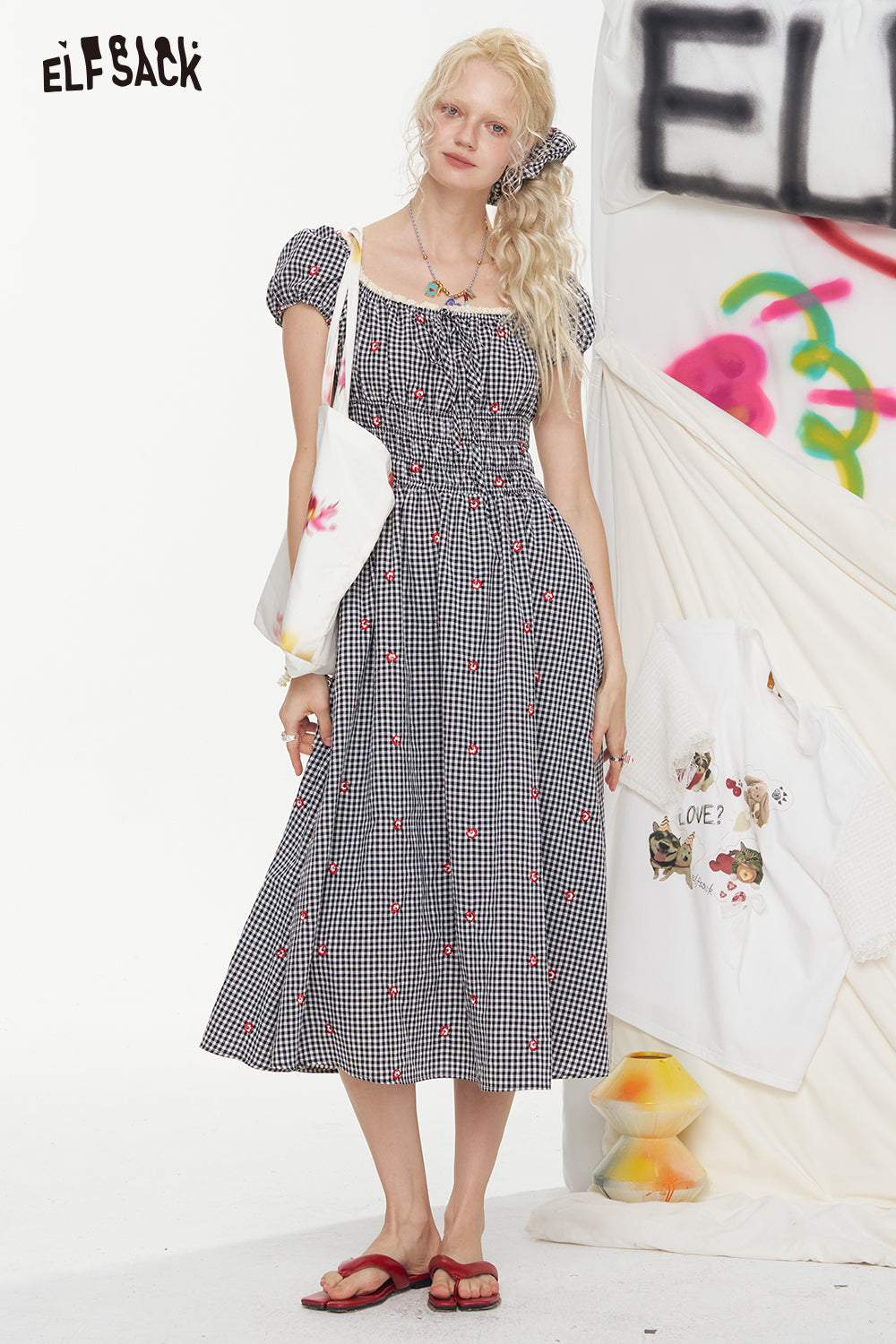 ELFSACK Square Collar Embroidered Short Sleeved Chic Dress
